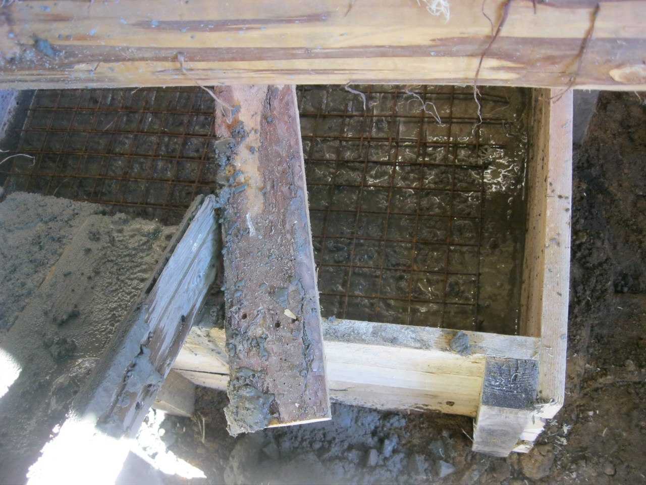 Армирование бетона кладочной сеткой