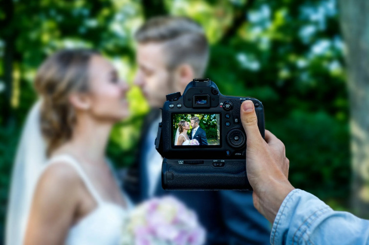Как найти подходящего свадебного фотографа