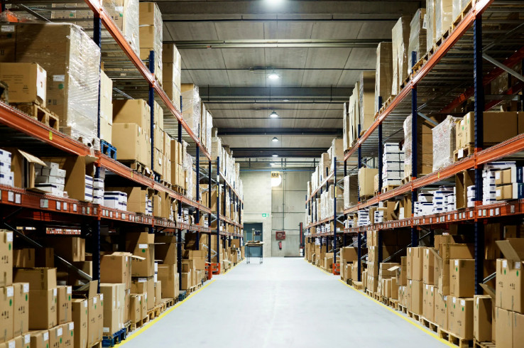 Хранение грузов и товаров в складских помещениях