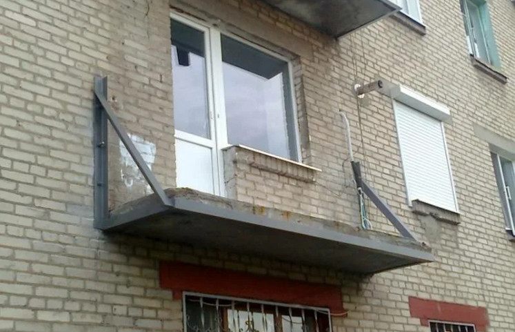 Как отремонтировать балконную плиту?